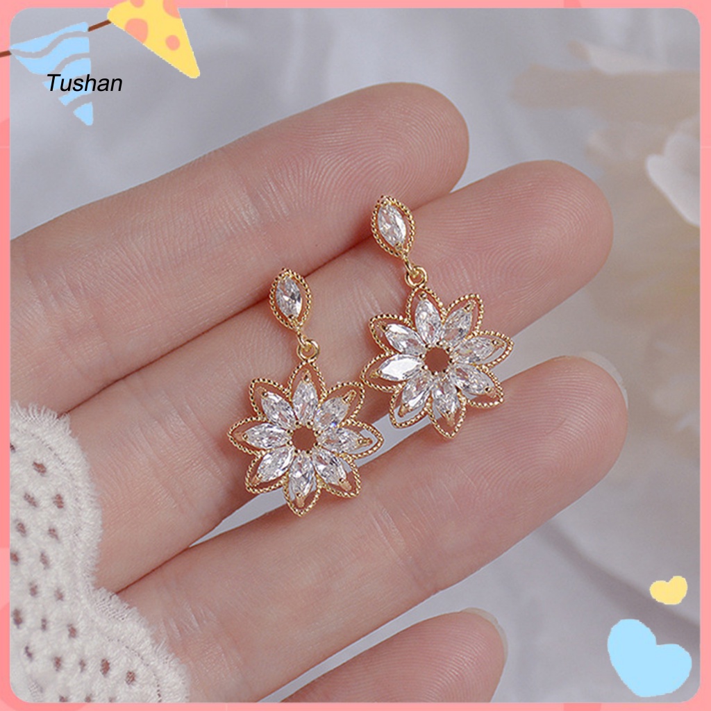 1 Đôi Bông Tai Hình Hoa Đính Đá Bằng Đồng Thanh Lịch