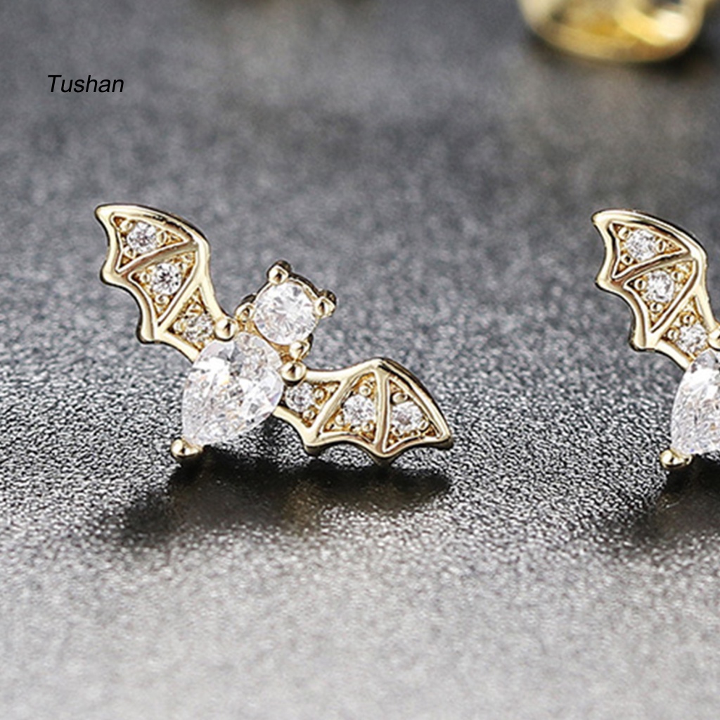 1 Đôi Bông Tai Hình Dơi Đính Đá Dễ Thương