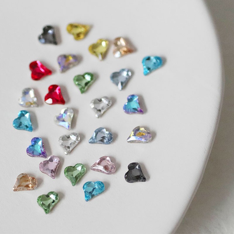 Set 10 Charm Trang Trí Móng Tay Nail Hình Trái Tim Đính Đá Sang Trọng | Gấu Charm