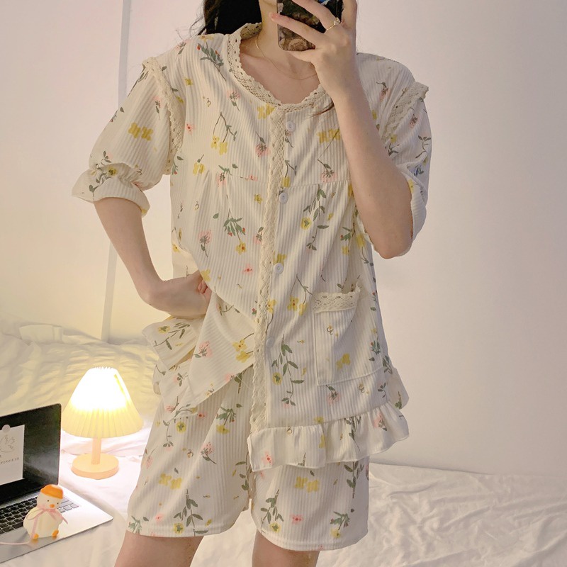 Bộ Đồ Ngủ Ngắn Tay Viền Ren Phong Cách Pháp Ngọt Ngào Mới Cho Nữ