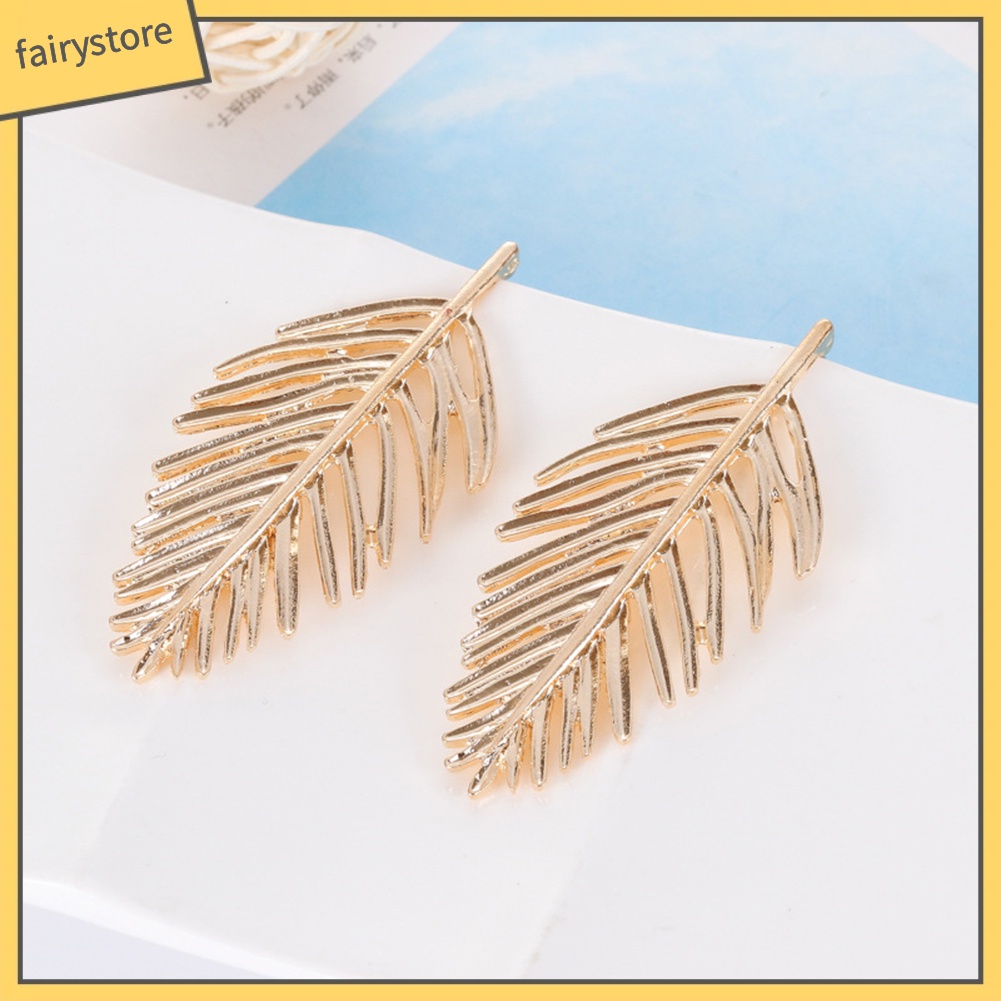 Bông Tai Hình Chiếc Lá Phong Cách Vintage Dành Cho Nữ