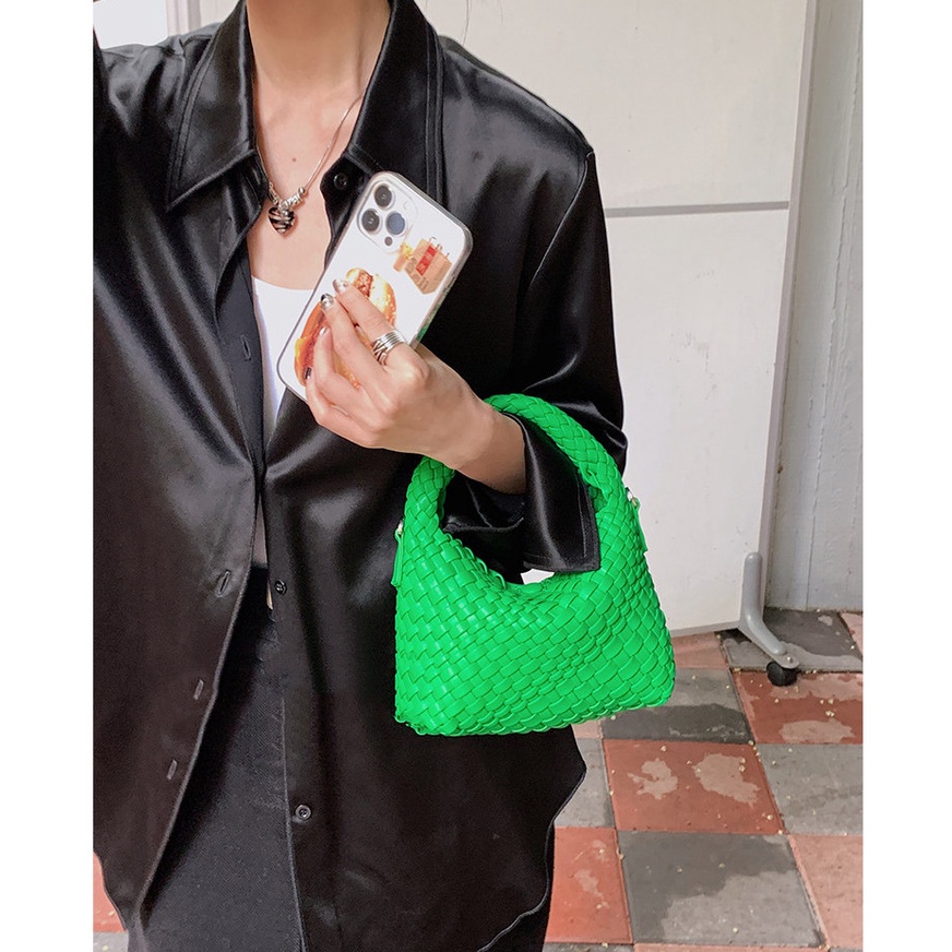 Túi Đeo Vai / Kẹp Nách Đan Tay Phong Cách Niche Mẫu Mới 2023 Thời Trang Cho Nữ