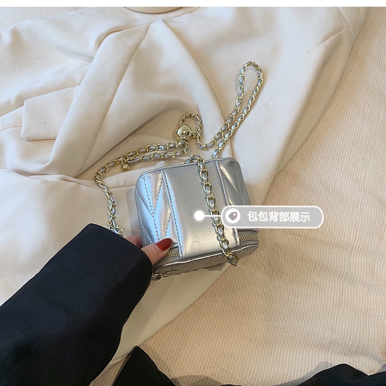 Túi Đeo Chéo Hình Vuông Nhỏ Thêu Họa Tiết Phong Cách Mới Mùa Hè Dễ Phối Đồ Cho Nữ