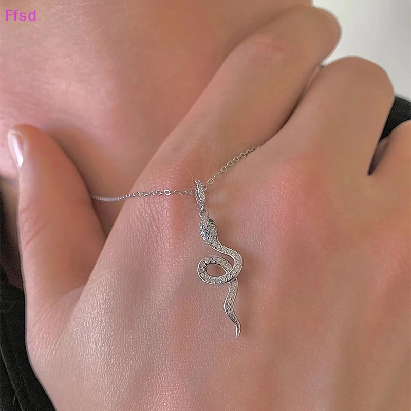 {Ffsd} Vòng cổ Mặt Hình Rắn Nhỏ Đính Pha Lê Sáng Tạo Phong Cách Punk Thời Trang Làm Quà Sinh Nhật Cho Nữ