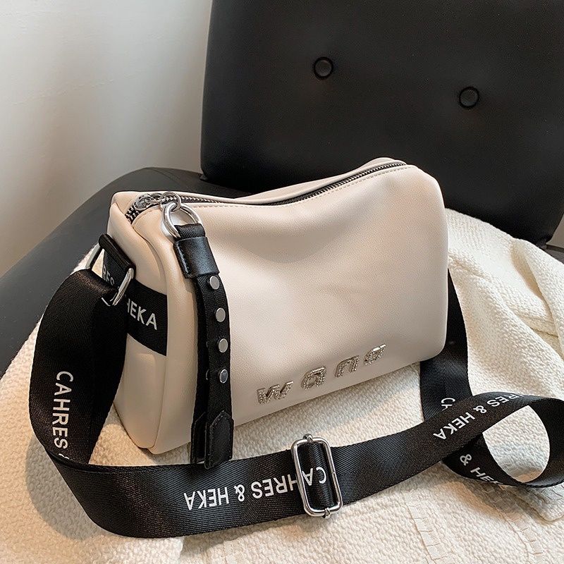 Túi Đeo Vai Thời Trang Dễ Phối Đồ Cho Nữ