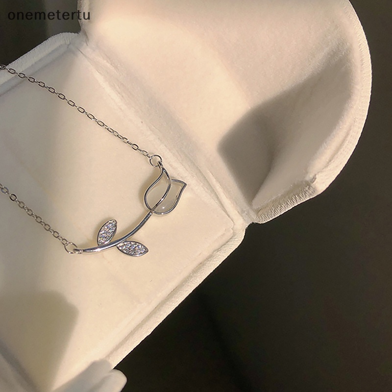 Vòng cổ Hình Hoa Tulip Nhỏ Màu Sáng Đơn Giản Thời Trang Cho Nữ