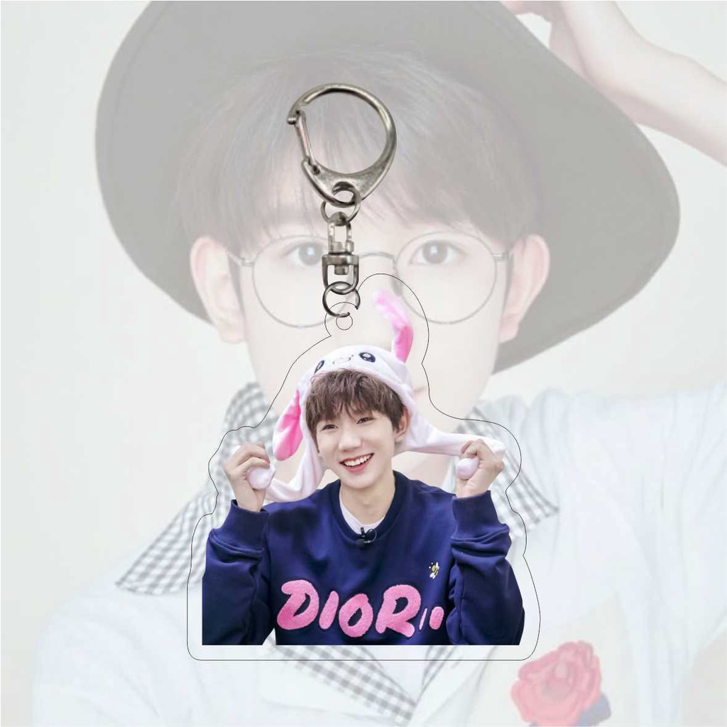 Móc Khóa Acrylic Hình Nhóm Nhạc Tfboys