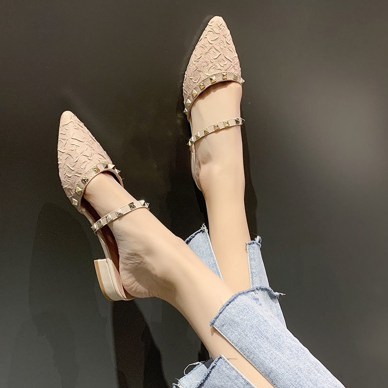 Dép Mũi Nhọn Đính Đinh Tán Thời Trang Mùa Hè Dễ Phối Đồ Dành Cho Nữ