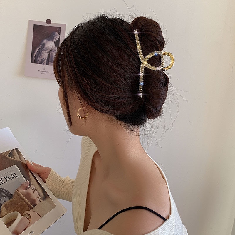 Kẹp Tóc Hình Cá Mập Bằng Kim Loại Cao Cấp Cho Nữ