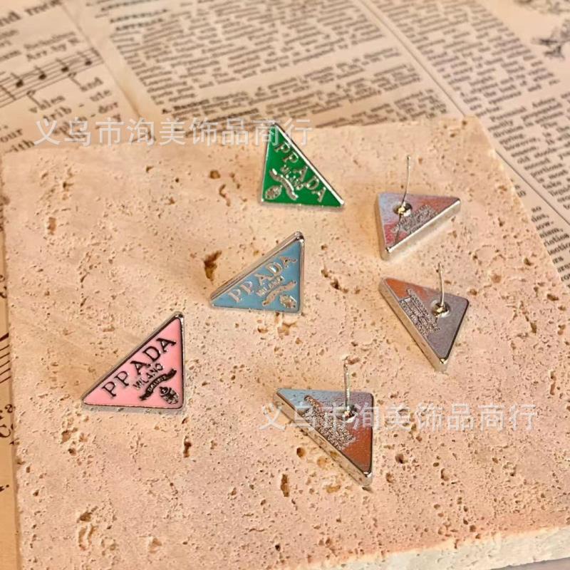 Bông Tai Mạ Bạc 925 Hình Tam Giác In Logo Phong Cách Âu Mỹ Kiểu Mới