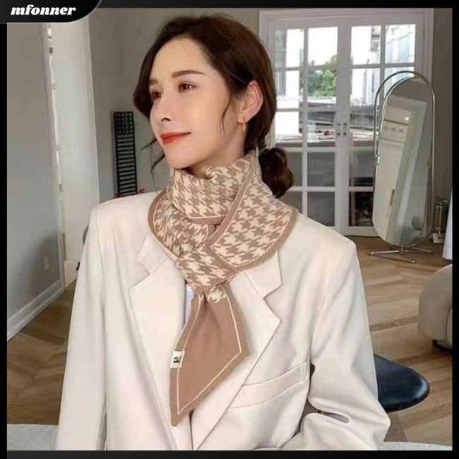 Khăn Choàng Cổ Dệt Kim Dày Dặn Ấm Áp Họa Tiết Caro Đơn Giản Hợp Thời Trang Cho Nữ