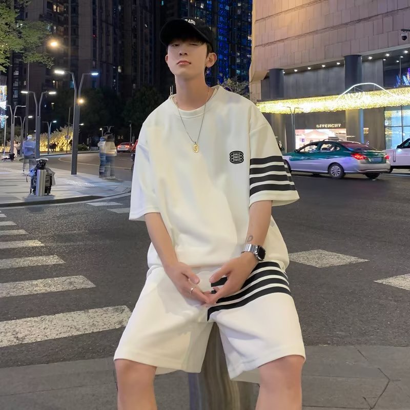 Set Áo Thun Ngắn Tay Sọc Ngang + Quần Short Thể Thao Thời Trang Cho Nam