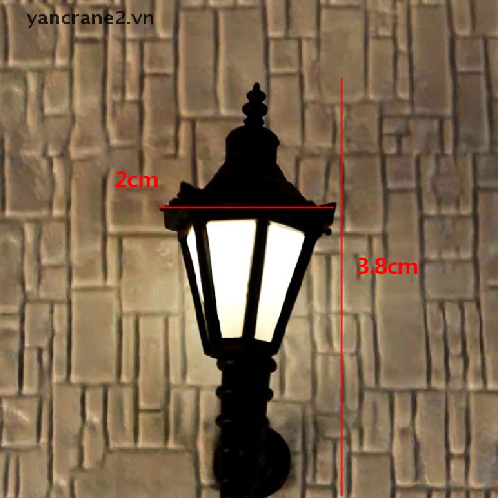 Đèn Gắn Tường Mini Màu Đen Dùng Trang Trí Nhà Búp Bê yancrane2.vn