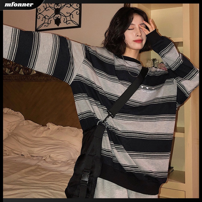 Áo Nỉ Tay Dài Dáng Rộng Cổ Tròn Kẻ Sọc Ngang Trẻ Trung Hợp Thời Trang Cho Bạn Gái