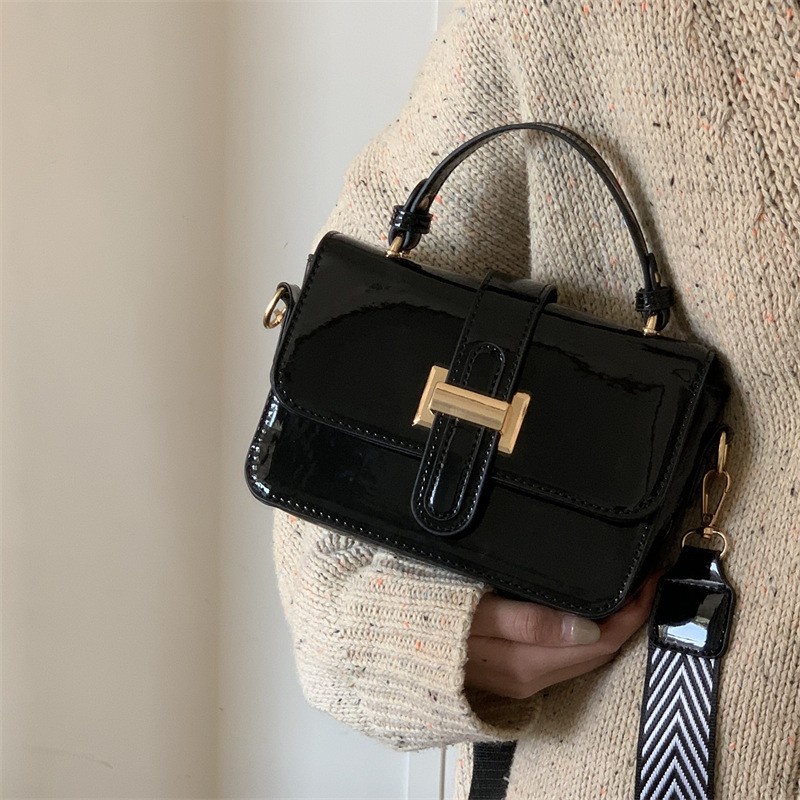 Túi Xách Đeo Vai Hình Vuông Cỡ Nhỏ Màu Bóng Phong Cách Châu Âu Thời Trang 2023 Sang Trọng Cho Nữ
