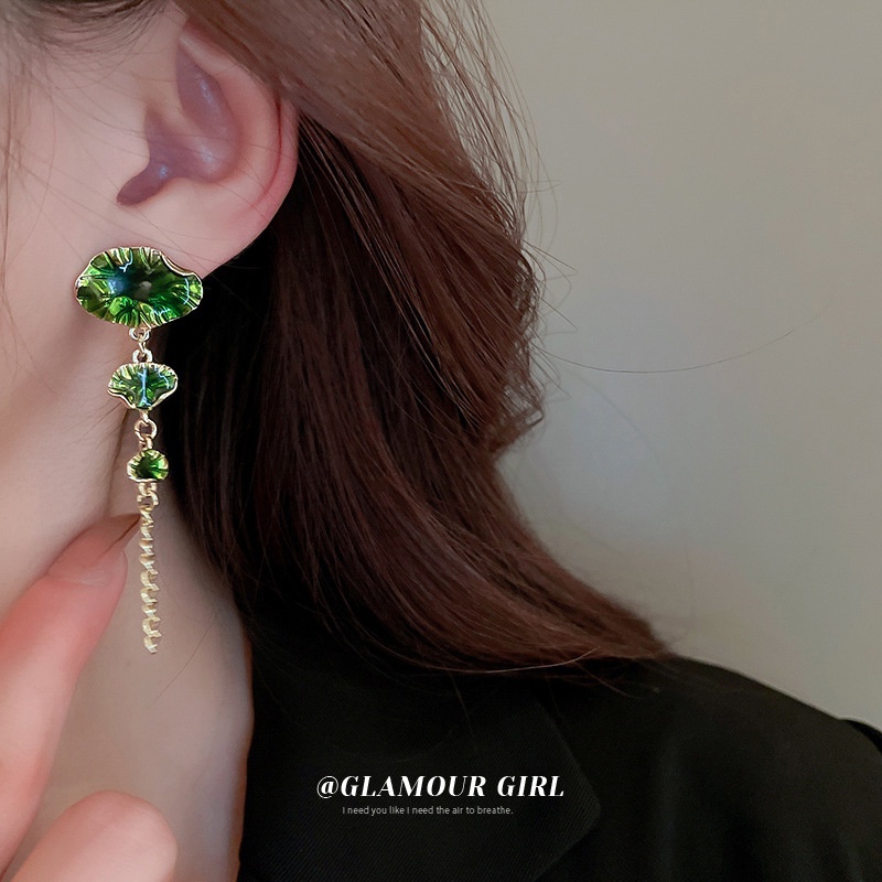 Bông Tai Dáng Dài Hình Lá Sen Màu Xanh Lá Cây Cổ Điển Cao Cấp Thời Trang Cho Nữ