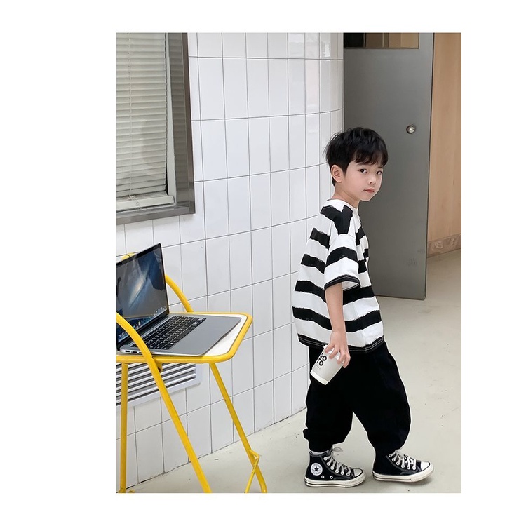 Áo Thun cotton Ngắn Tay Cổ Tròn Họa Tiết Kẻ Sọc Trắng Đen Đơn Giản Cho Bé Trai