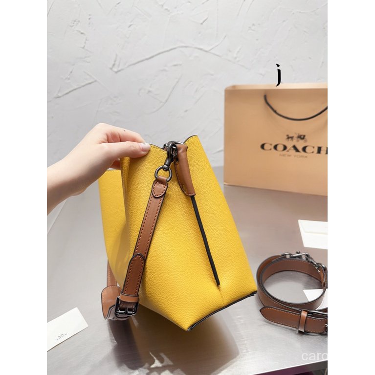 2TSC COACH new Charlie Bucket bag Bucket portable shoulder messenger bag fashion all-match internet celebrity women's bag