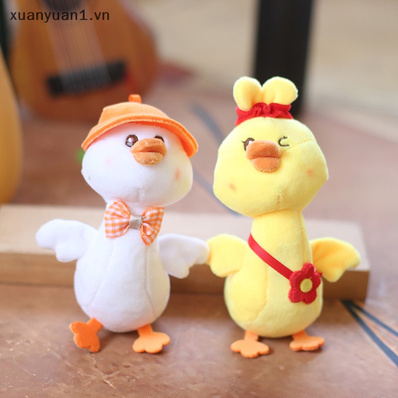 1 Vịt Nhồi Bông 15cm Đội Mũ Đáng Yêu