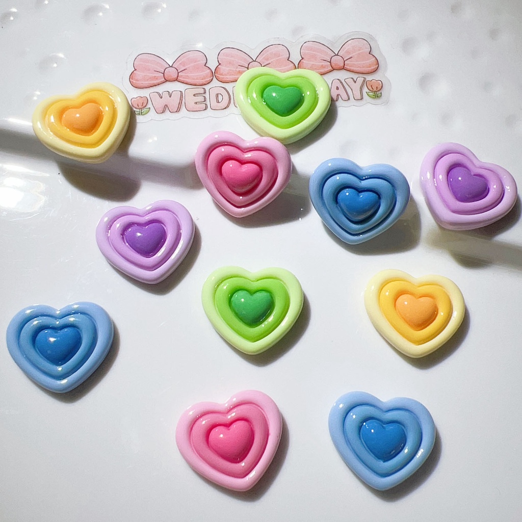 Set 20 Phụ Kiện Trang Trí Điện Thoại / Kẹp Tóc / Giày Hình Trái Tim Ba Lớp Bằng Nhựa Resin Màu Sáng DIY Dễ