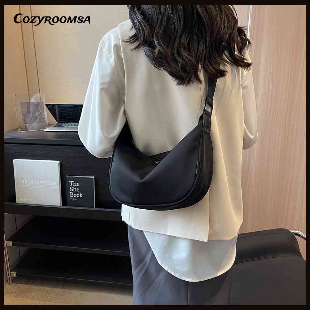 Túi Đeo Chéo Hình Bán Nguyệt Đơn Giản Thời Trang Cho Nữ