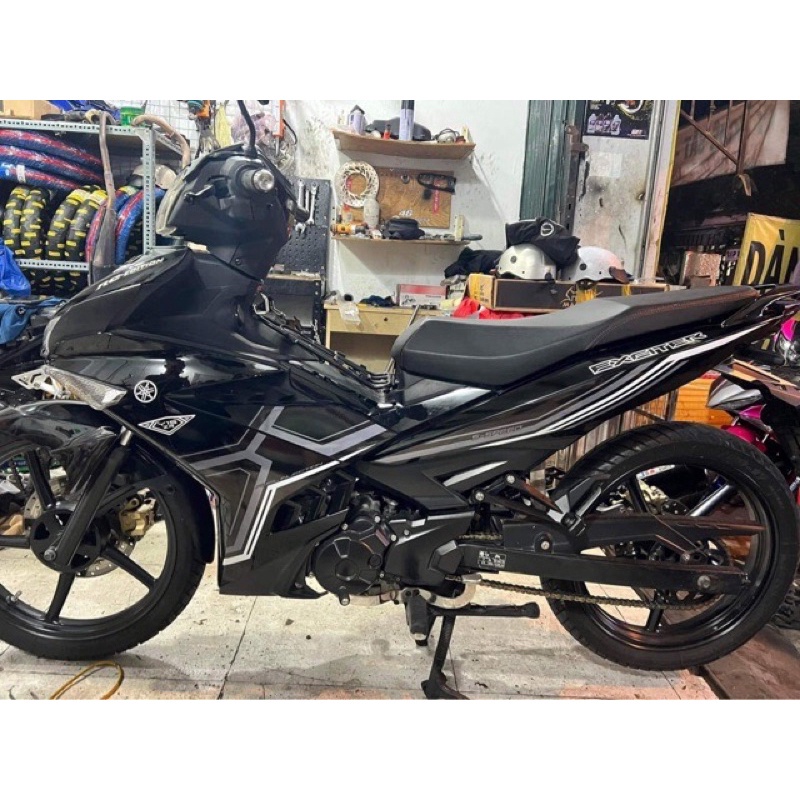 Tem exciter 150 xám đen