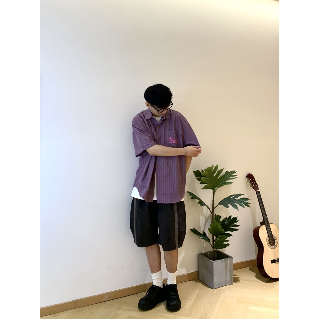 Áo Sơ Mi Tay Ngắn Kẻ Sọc Thêu Chữ Tiếng Anh Phối Túi Phong Cách Retro