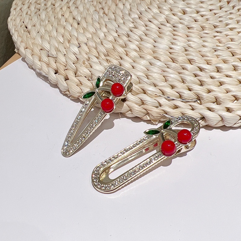 Kẹp Tóc Mái Bằng Kim Loại Hình Quả Cherry Đỏ Đính Đá Dễ Thương