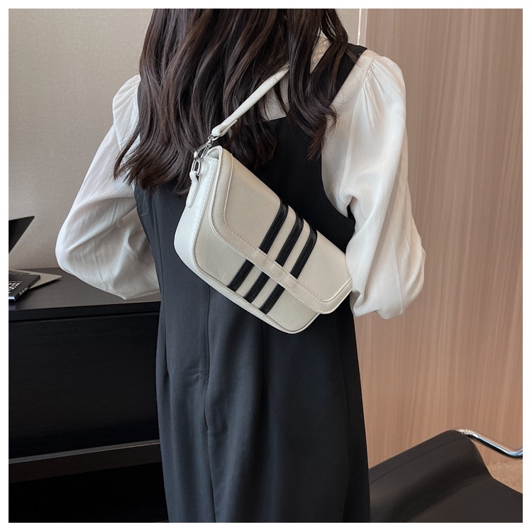 Túi Đeo Chéo Phong Cách Thể Thao Thời Trang Mới 2023