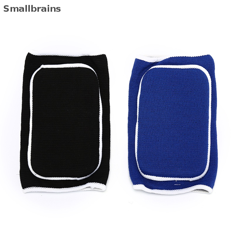 Smbr 1 Đệm Xốp Hỗ Trợ Đỡ Cổ Tay Khi Chơi Bóng Rổ Đệm Xốp Hỗ Trợ Đỡ Cổ Tay Màu Đen / Xanh Dương Tiện Dụng Khi Chơi Bóng Rổ Set Tấm Xốp + Thảm Dệt Kim Lót Sàn Tiện Dụng