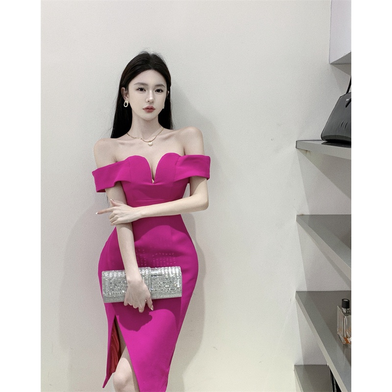 ~ ~ Đầm Ống Xẻ Cao Ngực Ôm Dáng Vừa Vặn Màu Đỏ Hồng S