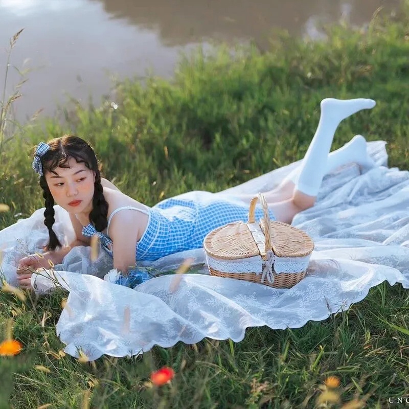 Khăn Trải Bàn ren Decor nhà cửa