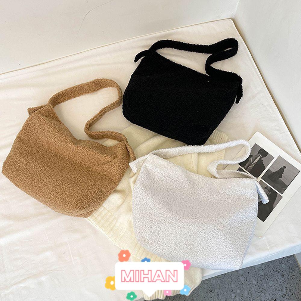 Túi Xách Messenger Đeo Vai Phủ Lông Thời Trang Mùa Đông MIHAN1