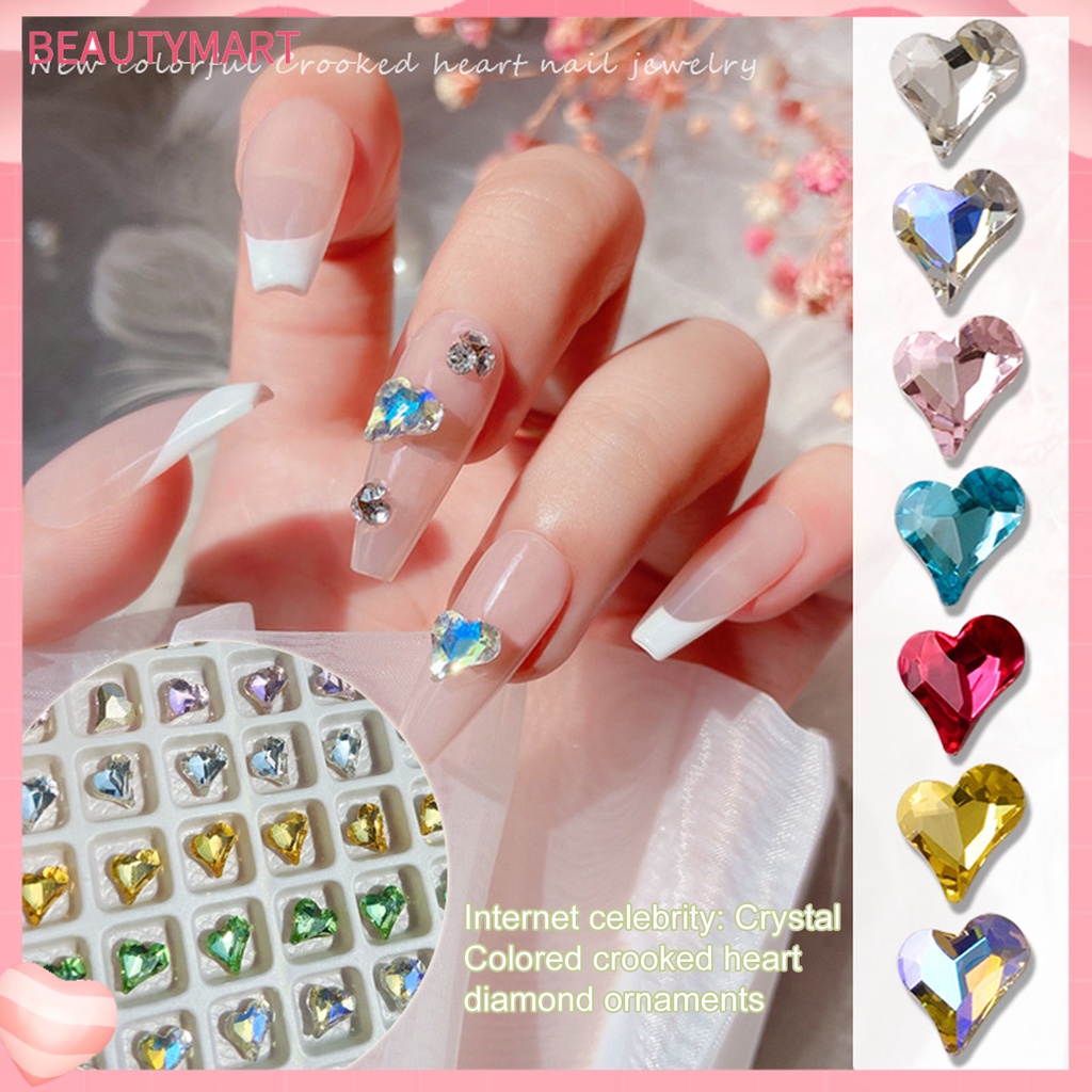Bộ 50 Phụ Kiện Trang Trí Móng Tay Hiệu Ứng Kính Lấp Lánh Hình Trái Tim 3D Sáng Tạo