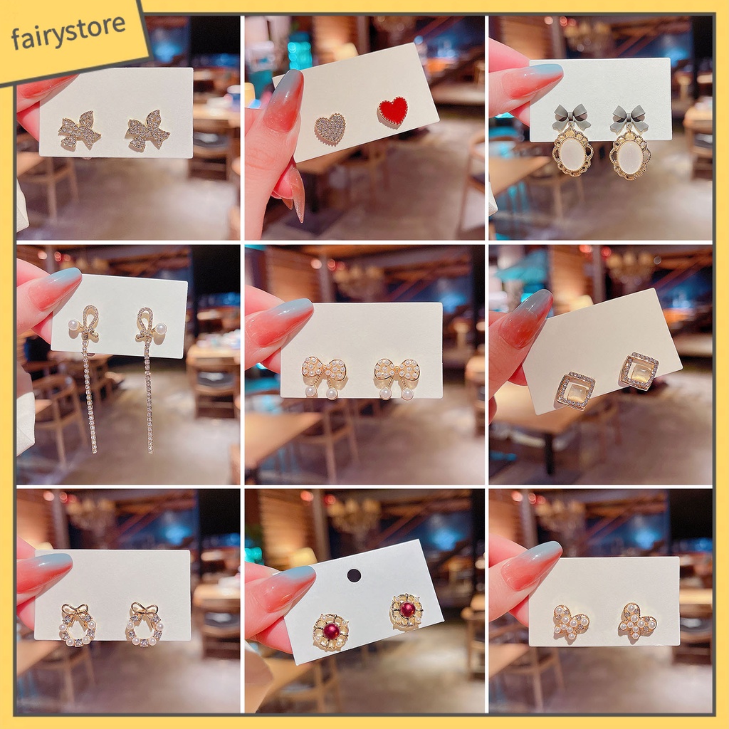 1 Đôi Bông Tai Hình Trái Tim Đính Đá Lấp Lánh Dành Cho Nữ