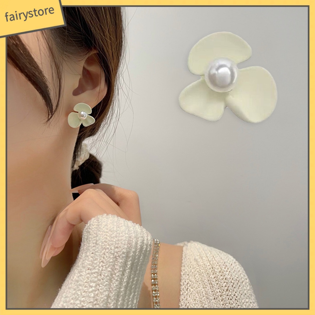 1 Đôi Khuyên Tai Hình Hoa Đính Ngọc Trai Nhân Tạo Phong Cách Vintage