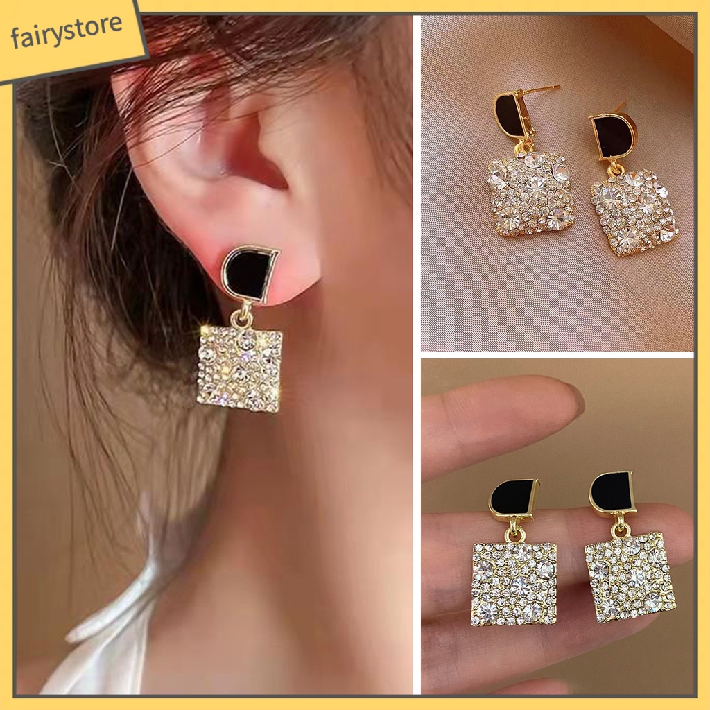 1 Đôi Bông Tai Hình Chữ D Đính Đá Sang Trọng Không Gây Dị Ứng