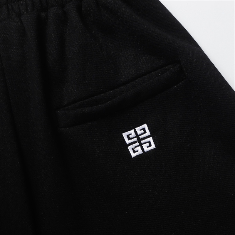 Quần Short Thêu Logo Cổ Điển Có Túi Sau Lưng Mới