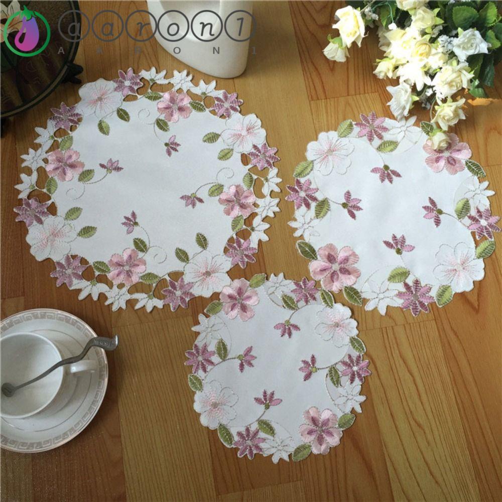 1 Tấm Lót Bàn Ăn Bằng Vải Satin Thêu Họa Tiết Hoa Tinh Tế Tiện Dụng