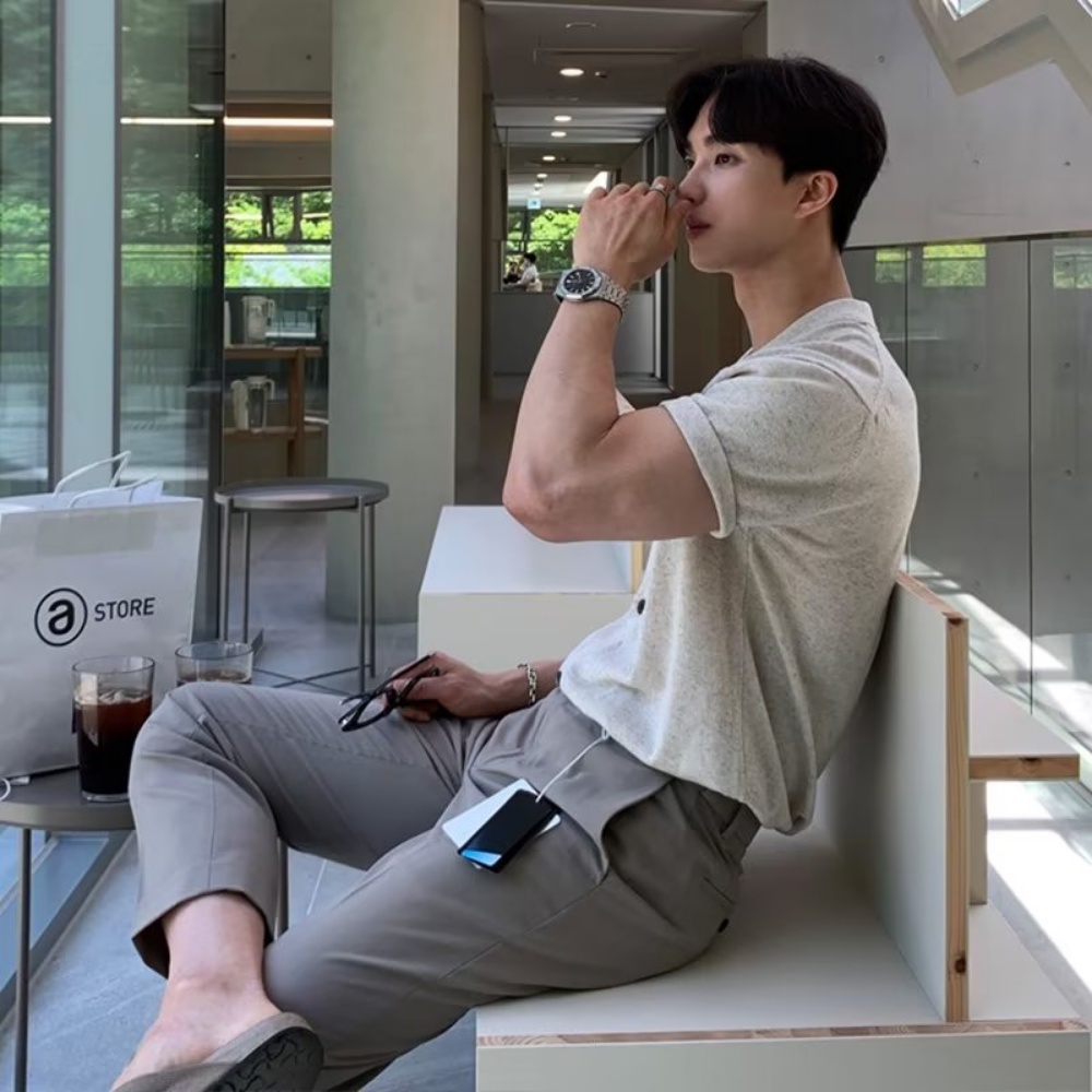 Áo Thun Polo Dệt Kim Mỏng Tay Ngắn Dáng Rộng Màu Sắc Đơn Giản Phong Cách Đường Phố Nhật Bản Cho Nam Và Nữ