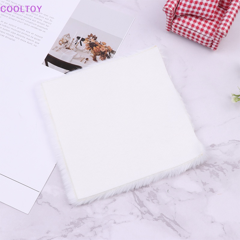 1 Thảm Lông Lót Sàn Mini Trang Trí Nhà Búp Bê