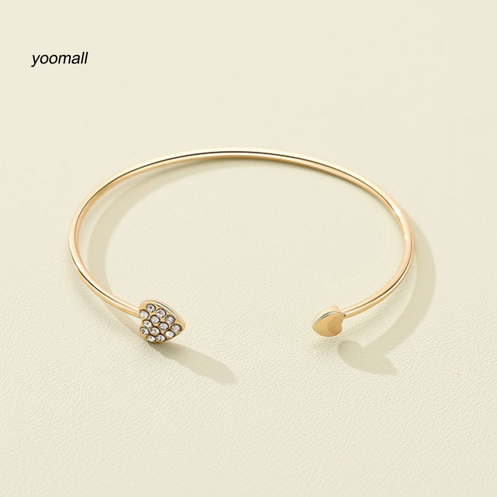 Vòng Tay Hở Mạ Vàng Hình Trái Tim Đính Đá Lấp Lánh Dễ Phối Đồ Thời Trang Cho Nữ