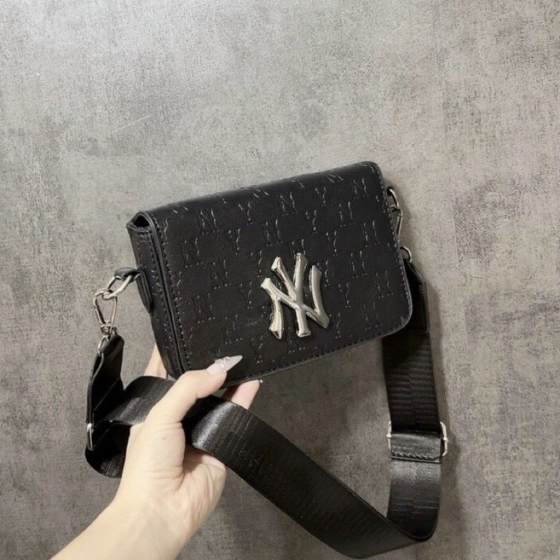 Túi  đeo chéo ny MLB nam nữ dáng vuông chất liệu da pu cao cấp size 20