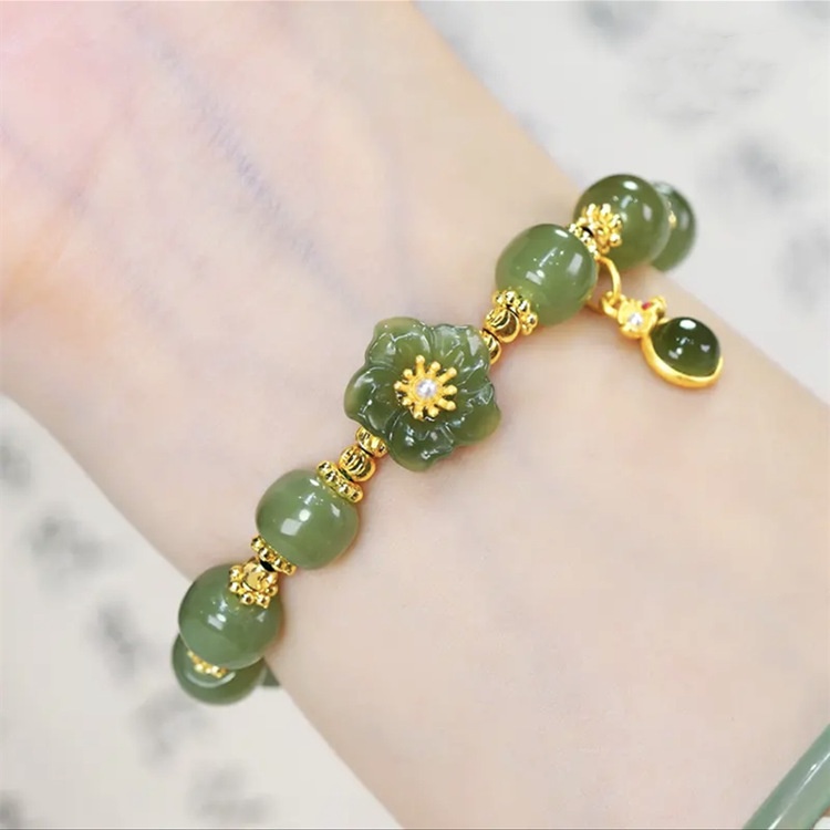 Vòng Tay Đá Ngọc Bích Nhân Tạo Màu Sắc Đẹp Mắt