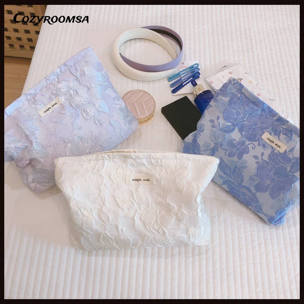 Túi Đựng Mỹ Phẩm Trang Điểm Họa Tiết Hoa Dập Nổi