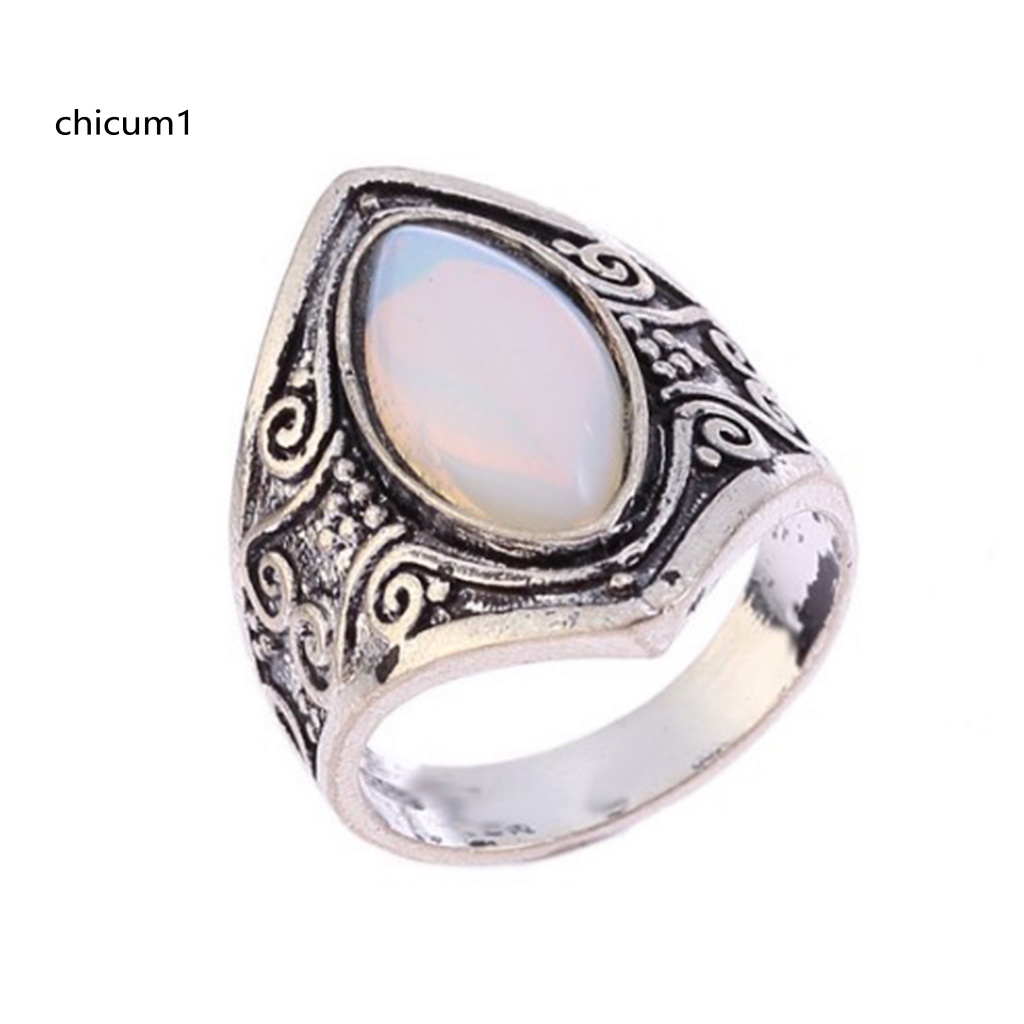 Nhẫn Đính Đá Mặt Trăng Lớn Hình Oval Độc Đáo Phong Cách Punk Cổ Điển