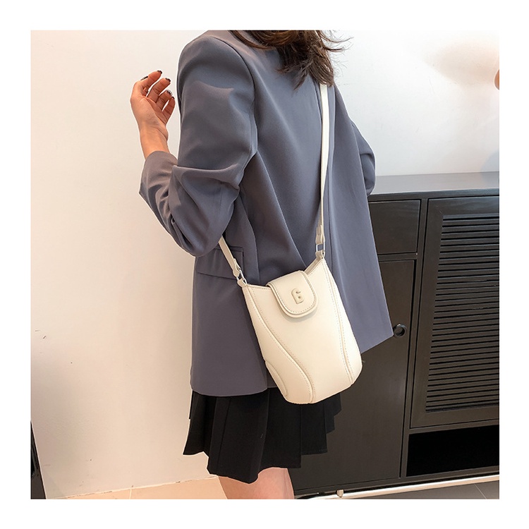 Túi Đeo Chéo Đựng Điện Thoại Hình Quả Bóng Chày Thời Trang Hàn Quốc