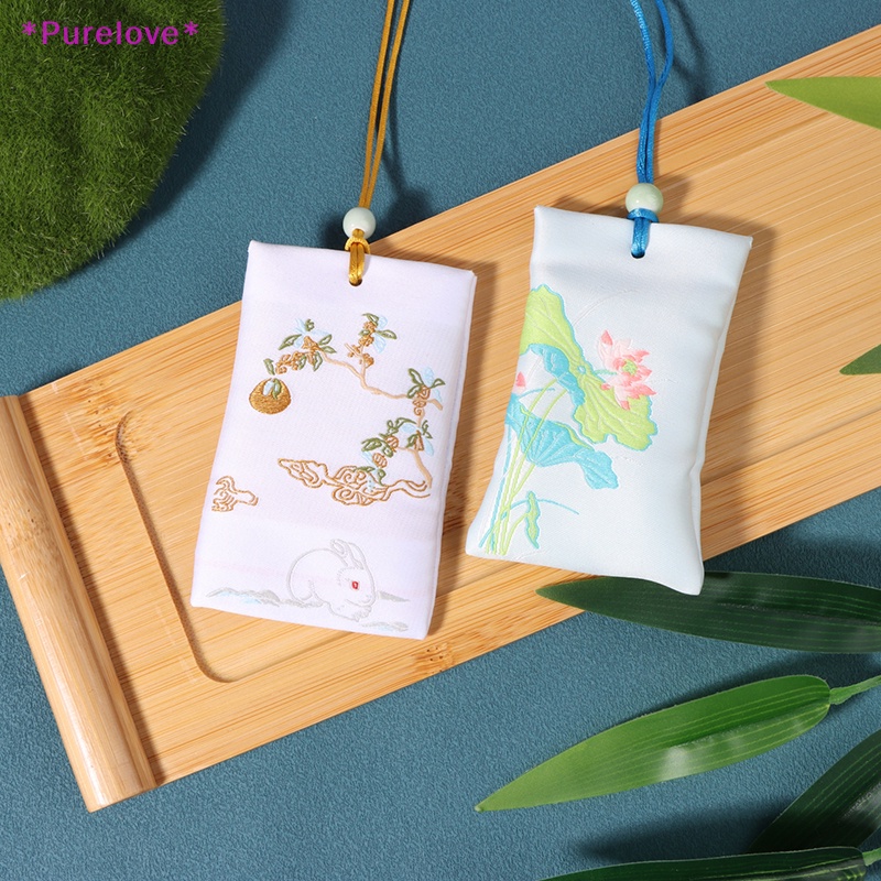 Túi Cầu Nguyện May Mắn Thêu Họa Tiết Trang Trí Xe Hơi Mới