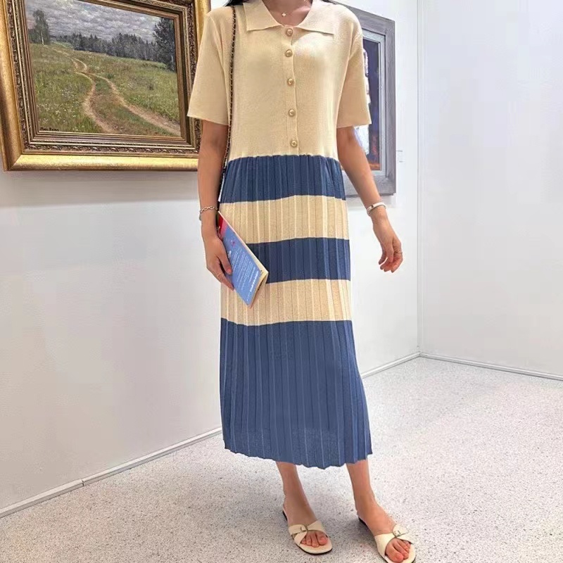 Đầm Polo Dệt Kim Tay Ngắn Kẻ Sọc Màu Sắc Trẻ Trung