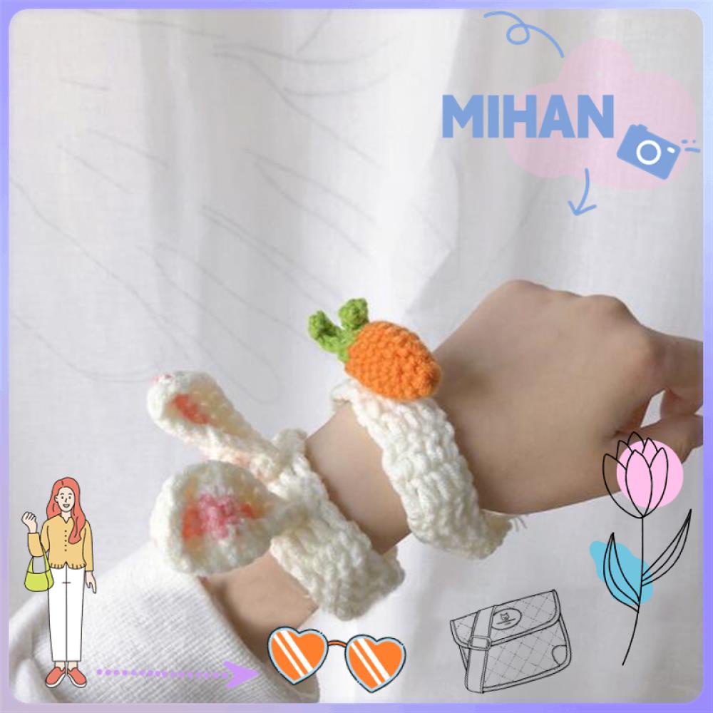 Vòng Tay Đan Len Hình Chú Ếch Và Củ Cà Rốt Đáng Yêu Mihan1